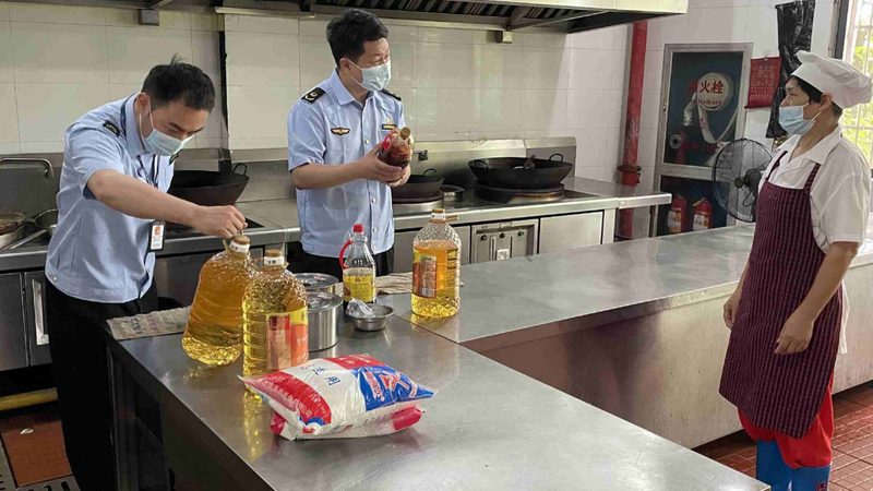零食批发价格表揭秘：厂家直销背后的真相**